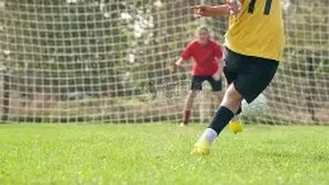 “2025年11月25日发布：中国外汇交易中心授权发布人民币汇率中间价信息”