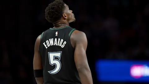 大乐透期号专家质合分析推荐：前区十码攻防策略对抗开拓者